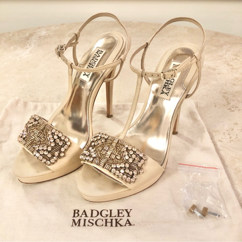 BADGLEY MISCHKA | 5” Heel Jeweled T-Strap Open Toe Stiletto Pale Pink - 6.5M